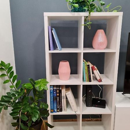 Apartman Vinyl - Self Chek-In Osijek Extérieur photo